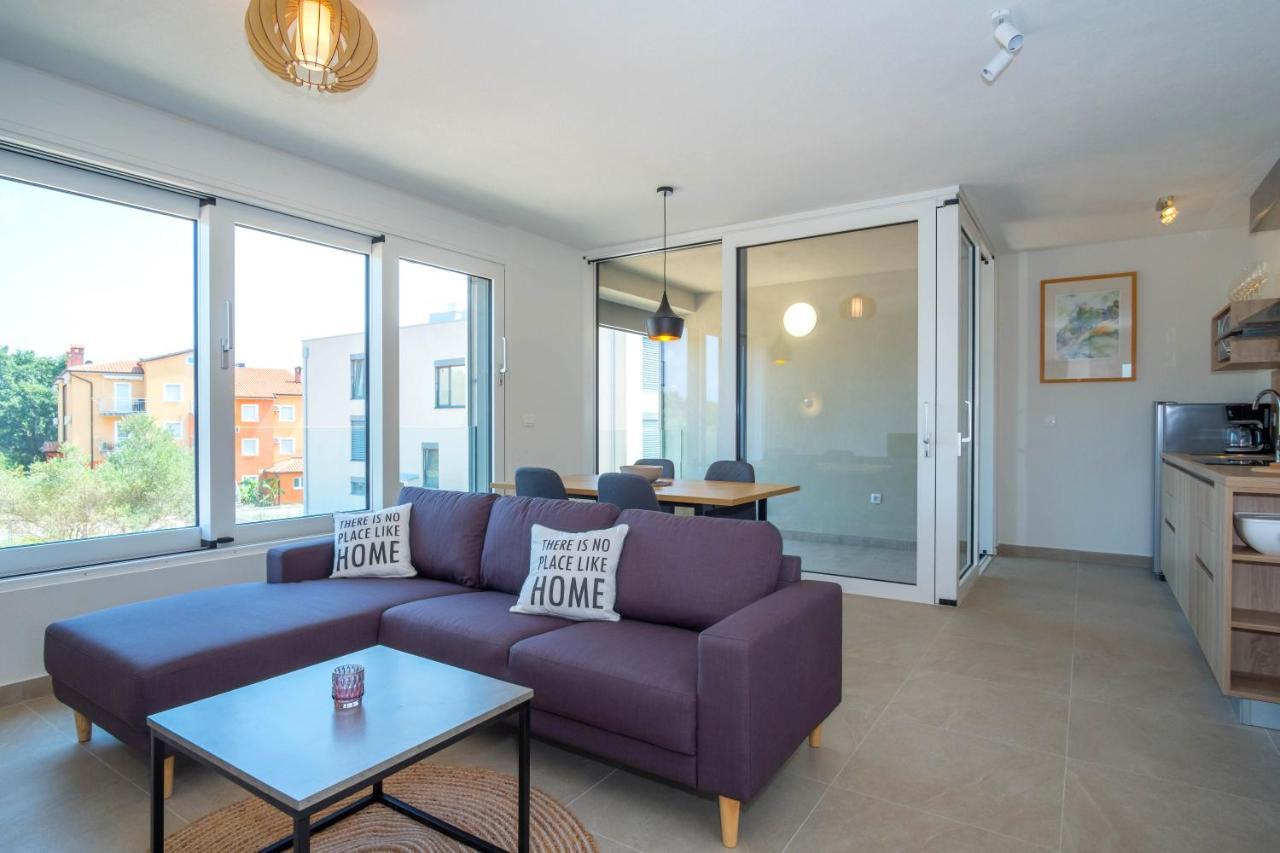 The Blueview Appartements Novigrad Новиград Екстериор снимка
