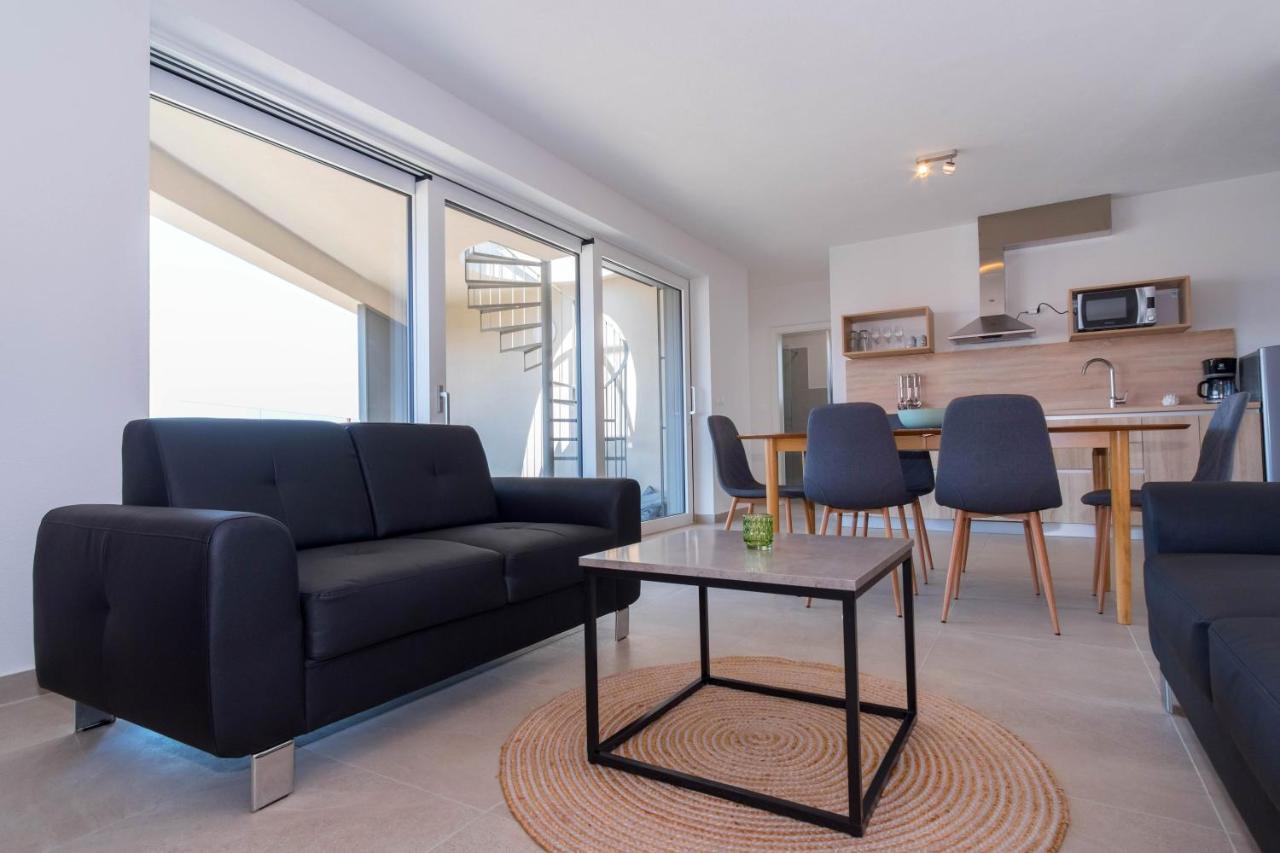 The Blueview Appartements Novigrad Новиград Екстериор снимка