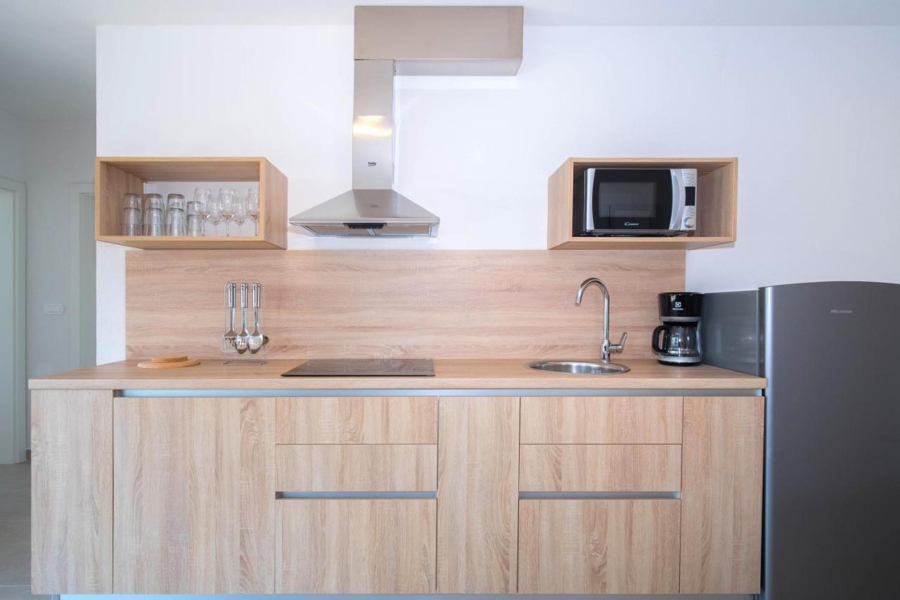 The Blueview Appartements Novigrad Новиград Екстериор снимка